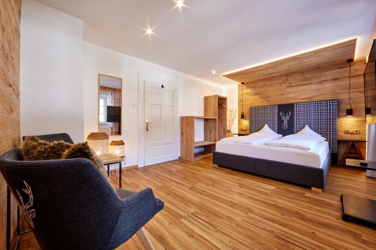 Gaestehaus Angela Garmisch-Partenkirchen Exteriör bild